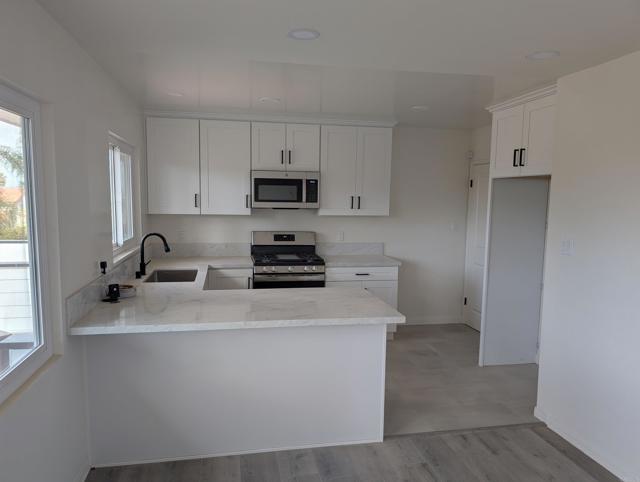 Image 5 of 15 For 1883 Froude Street