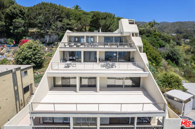 18057 Coastline Drive, Malibu, California 90265, 3 Bedrooms Bedrooms, ,1 BathroomBathrooms,Condominium,For Sale,Coastline,24408287