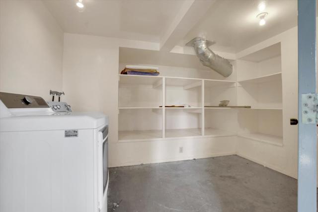 12 Summit Road, Woodside CA: https://media.crmls.org/mediaz/5d4ae319-efb6-43a4-bc17-2fec63eb4d6c.jpg
