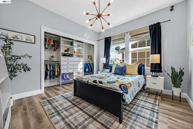 2170 Santa Croce Dr, Livermore CA: https://media.crmls.org/mediaz/5d4b32da-d2ff-43ae-aa06-a7e3ad6f87eb.jpg