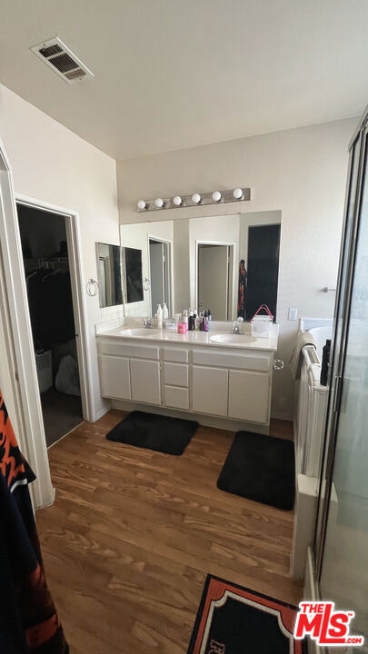 1751 W Avenue H5, Lancaster CA: https://media.crmls.org/mediaz/5d4bb260-1326-4a87-b7e9-a0ef01f7b721.jpg