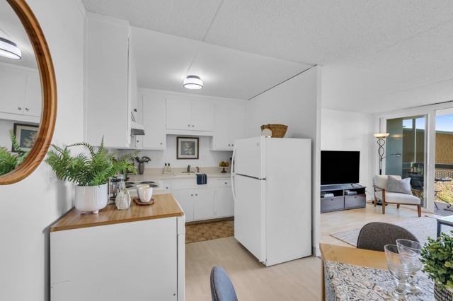 180 Dakota Avenue, Santa Cruz CA: https://media.crmls.org/mediaz/5d4c463c-d81b-48fe-9a35-ae54c96fe17c.jpg