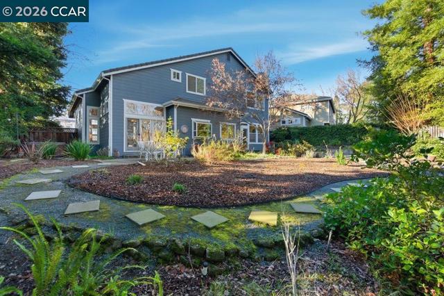 Image 42 of 51 For 811 Vineyard Ct