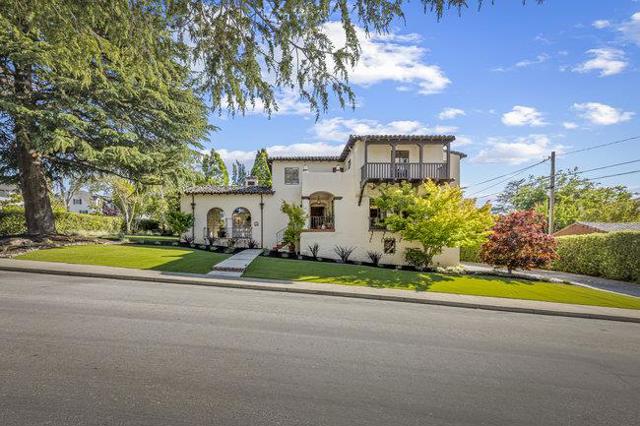 320 Jackson Street, San Mateo CA: https://media.crmls.org/mediaz/5d4e0f66-91a7-46f7-a8eb-1389ef992b6a.jpg