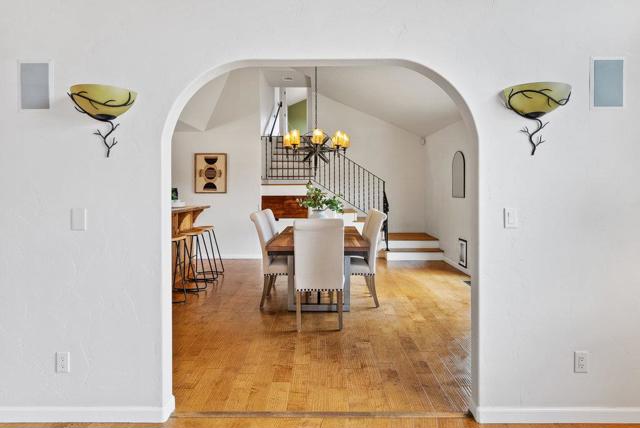 19250 Reavis Way, Salinas CA: https://media.crmls.org/mediaz/5d4f4e1d-b590-480f-9f69-ac16156cc667.jpg