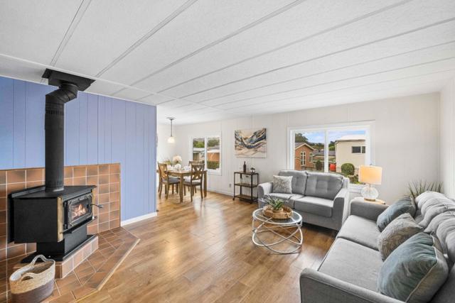 106 Ocean View, Half Moon Bay CA: https://media.crmls.org/mediaz/5d4f70d0-27e6-41e0-984c-c8651755ed74.jpg