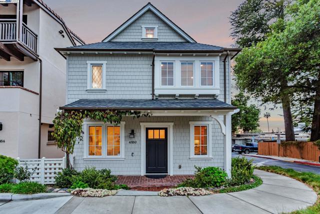 43150 Calle Familia, Fremont CA: https://media.crmls.org/mediaz/5d4fc900-f094-4291-afea-b1f787021ee3.jpg