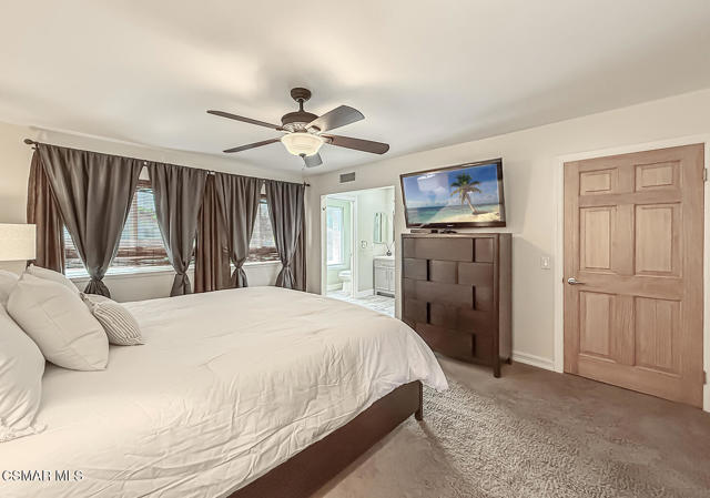 2514 Glenhurst Court, Simi Valley CA: https://media.crmls.org/mediaz/5d50f1cc-ef8f-40a9-a0a0-0fdbc28e7611.jpg