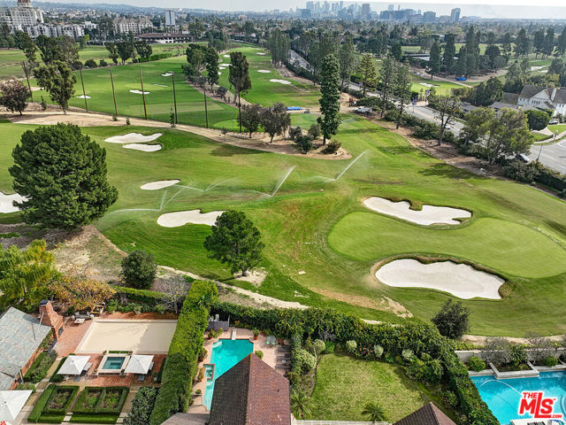 322 N June Street, Los Angeles CA: https://media.crmls.org/mediaz/5d511383-c54b-47a8-a416-0cdbcf4914ba.jpg