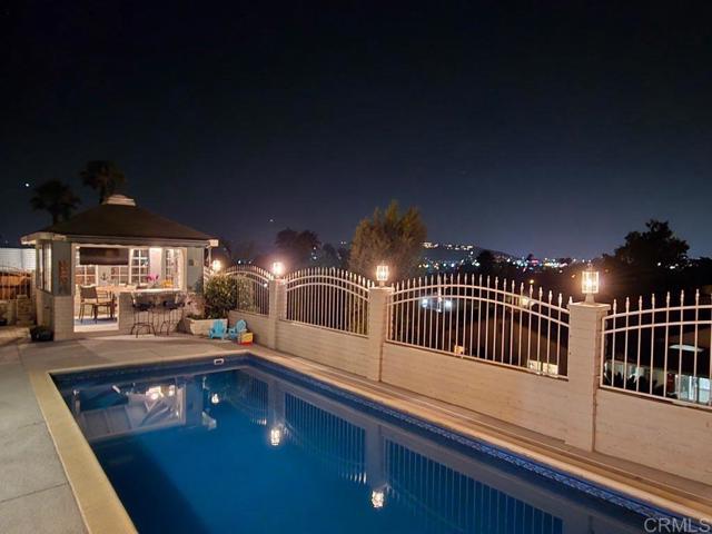 9933 Golden West Ln, Santee CA: https://media.crmls.org/mediaz/5d5163da-372d-4d27-a3de-36686666648d.jpg
