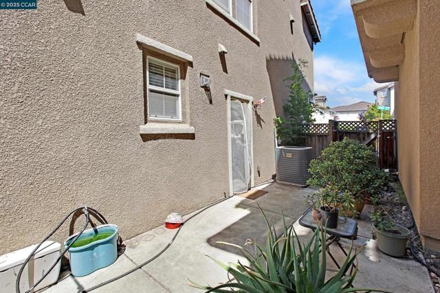 5349 EAGLE COURT, Richmond CA: https://media.crmls.org/mediaz/5d51cf11-161e-40d6-bcba-7dcb4b34272a.jpg