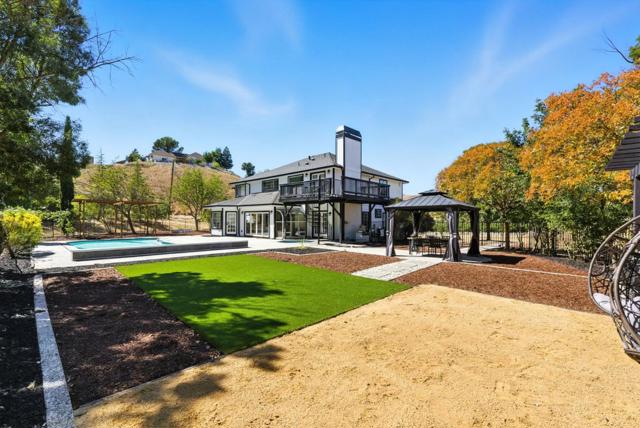6650 Johnston Road, Pleasanton CA: https://media.crmls.org/mediaz/5d5227f4-373e-4fdb-8b6e-cb46b883776c.jpg