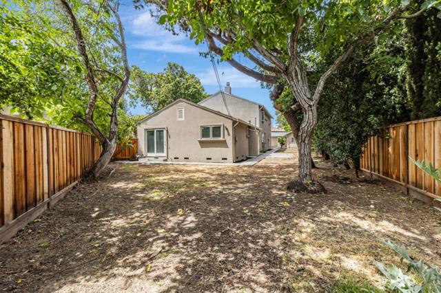 2331 Carmel Drive, Palo Alto CA: https://media.crmls.org/mediaz/5d525b0d-fc63-441d-933a-c77d2a7632ad.jpg