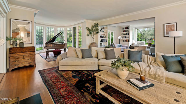 Detail Gallery Image 4 of 23 For 707 Rockwood Rd, Pasadena,  CA 91105 - 6 Beds | 6 Baths