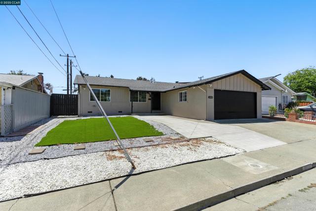 1015 Falcon Dr, Vallejo CA: https://media.crmls.org/mediaz/5d55c3fb-6980-4755-a806-1358652706c2.jpg