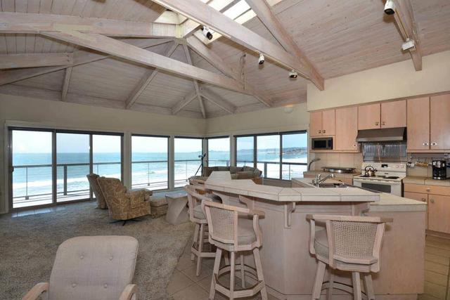22800 E Cliff Drive, Santa Cruz CA: https://media.crmls.org/mediaz/5d55dba1-0ecc-483d-9631-356a2affc0e0.jpg