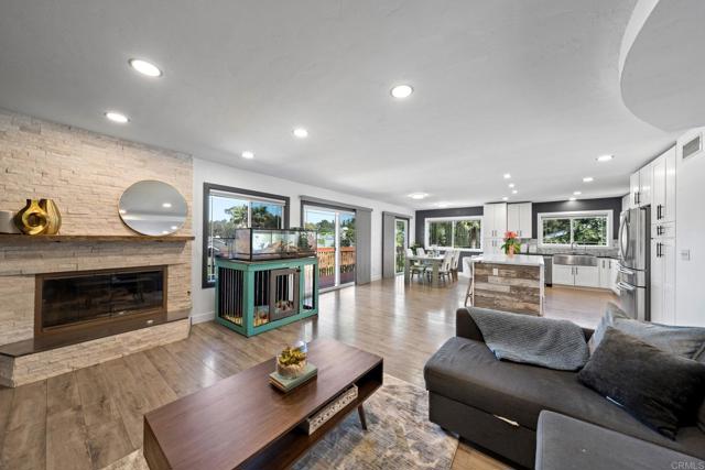 2548 Katherine Court, El Cajon CA: https://media.crmls.org/mediaz/5d560ce4-987c-482c-a9a4-cab810a31cde.jpg