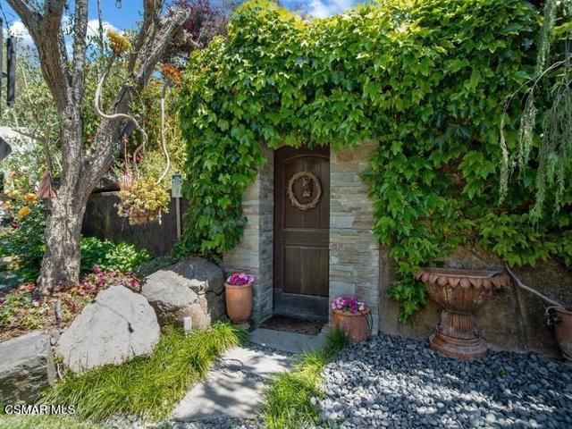 5455 Via Olas, Newbury Park CA: https://media.crmls.org/mediaz/5d56a0b4-6d3f-4d17-ab21-3160f6490e0f.jpg