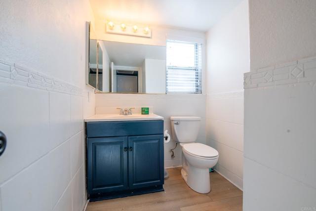 40112 Adian Court, Temecula CA: https://media.crmls.org/mediaz/5d56aedc-63fb-4966-9380-772de283de16.jpg