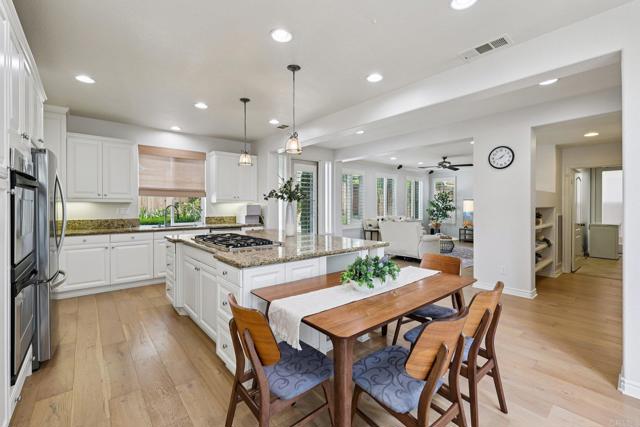 Detail Gallery Image 10 of 36 For 11493 Nantucket Pkwy, San Diego,  CA 92130 - 4 Beds | 4/1 Baths