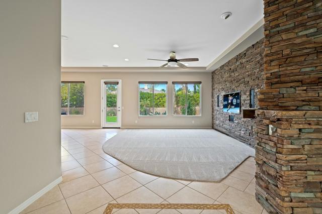 79862 Amora Drive, La Quinta CA: https://media.crmls.org/mediaz/5d571e7e-9a20-4089-8adb-80737988f3f8.jpg