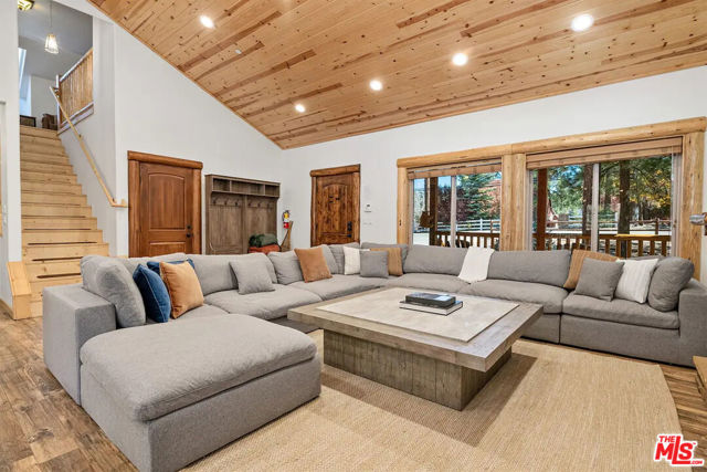 919 Mcalister Road, Big Bear City CA: https://media.crmls.org/mediaz/5d578c40-bea0-4acc-a346-45f0b08dfe57.jpg