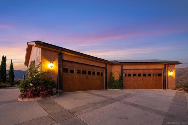 12144 Proctor Valley Road, Chula Vista CA: https://media.crmls.org/mediaz/5d584776-47b6-45cb-910c-ca8dd1972ac6.jpg