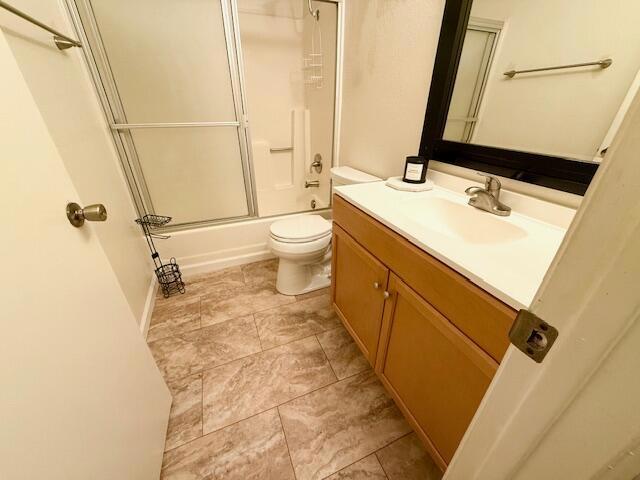 Image 18 of 23 For 32200 Cathedral Canyon Dr  21