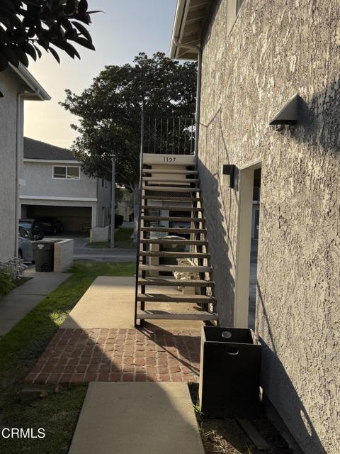 Detail Gallery Image 2 of 13 For 1127 Acadia Pl, Ventura,  CA 93003 - 2 Beds | 1 Baths