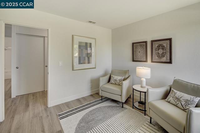 2101 PTARMIGAN DR, Walnut Creek CA: https://media.crmls.org/mediaz/5d5afcde-b85b-4cc2-b0d9-dab43261a453.jpg