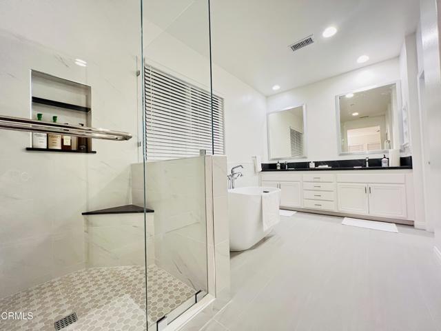 Detail Gallery Image 26 of 44 For 9898 Rhone St, Ventura,  CA 93004 - 4 Beds | 2/1 Baths