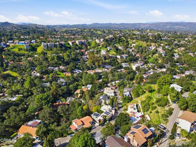 Detail Gallery Image 13 of 48 For 4304 Saltillo St, Los Angeles,  CA 91364 - 2 Beds | 2 Baths