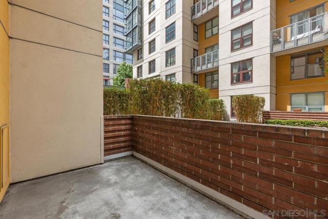 1150 J Street, San Diego CA: https://media.crmls.org/mediaz/5d5c2171-ed51-465b-83cb-46fe7419f7de.jpg