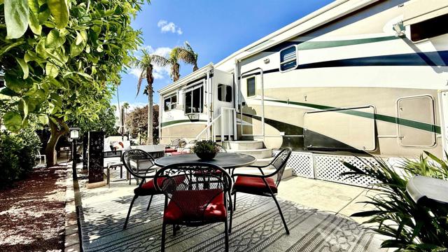 69411 Ramon Rd #517, Cathedral City CA: https://media.crmls.org/mediaz/5d5d8bad-91a2-485d-9be7-df412f4a052d.jpg