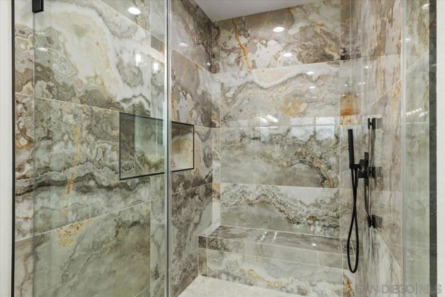 2196 Kirkcaldy Rd, Fallbrook CA: https://media.crmls.org/mediaz/5d5db899-db2f-42f5-bac9-a0ab9aa294e9.jpg