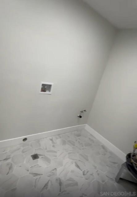 175 Bronze Way, Vista CA: https://media.crmls.org/mediaz/5d5de98b-ac35-4e25-b5f4-404e05229643.jpg
