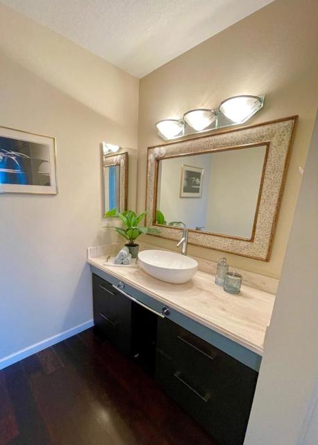 4111 George Avenue, San Mateo CA: https://media.crmls.org/mediaz/5d5e07af-1e69-4ed4-b1f9-23fc7fdcdd31.jpg