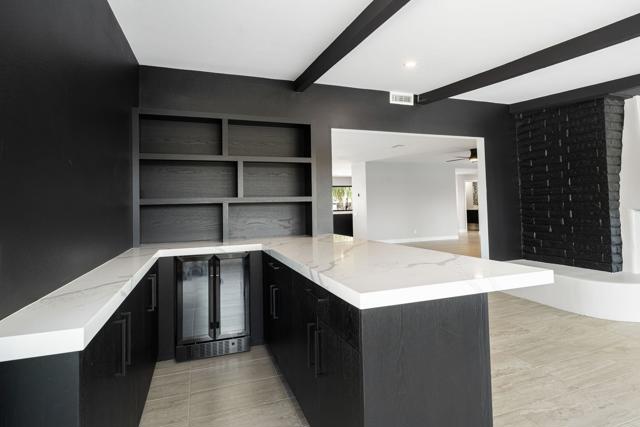 79869 Hummingbird Lane, La Quinta CA: https://media.crmls.org/mediaz/5d5eca14-f09d-4382-a06a-650be98fc1bf.jpg