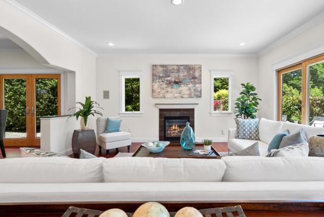 422 Mccormick Avenue, Capitola CA: https://media.crmls.org/mediaz/5d5f3052-a275-4d24-bc77-179620ea4754.jpg