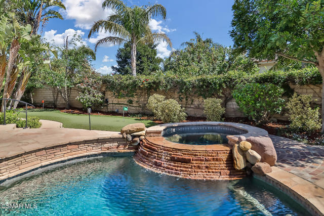 164 Via Sandra, Newbury Park CA: https://media.crmls.org/mediaz/5d5f6623-8496-4ee5-9877-dfbf12131a77.jpg