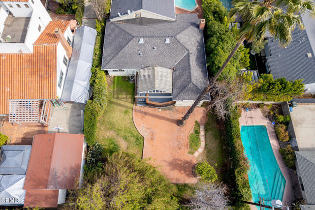 4917 Angeles Crest Highway, La Canada Flintridge CA: https://media.crmls.org/mediaz/5d606efe-9ebf-4083-8e50-bd100657faec.jpg