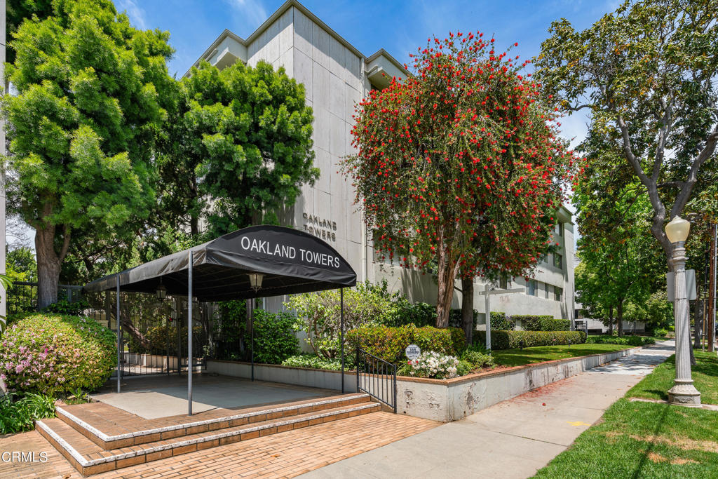 385 S Oakland Avenue 303, Pasadena, CA 91101