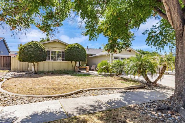 3527 Pine Creek Drive, San Jose CA: https://media.crmls.org/mediaz/5d61c917-de09-497e-b017-31f510a640a7.jpg