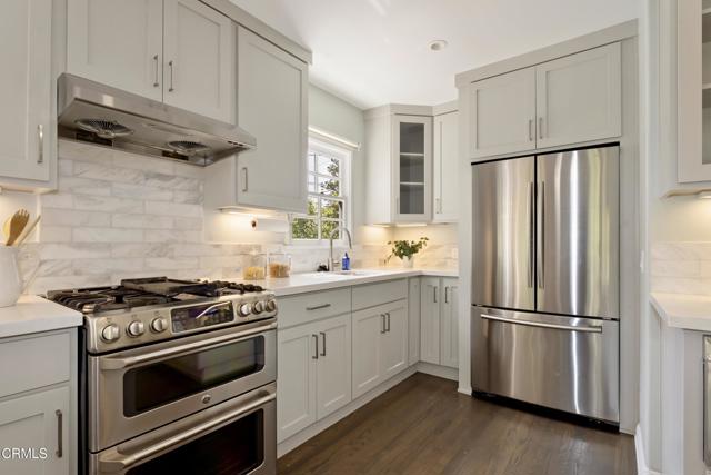 1236 New York Drive, Altadena CA: https://media.crmls.org/mediaz/5d61e6af-103f-4fc6-90b1-e3c81851670e.jpg