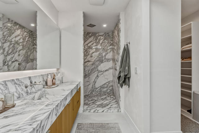 149 Lake Shore Drive, Rancho Mirage, CA 92270