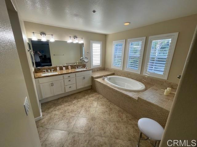 Detail Gallery Image 18 of 23 For 2207 Corte Anacapa, Chula Vista,  CA 91914 - 5 Beds | 4 Baths