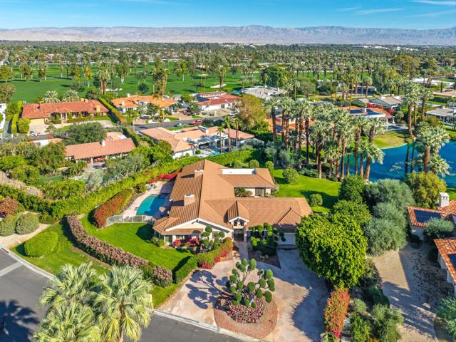 71170 W Thunderbird Terrace, Rancho Mirage CA: https://media.crmls.org/mediaz/5d636699-36fb-4e15-ab54-ae5a4925c6e9.jpg