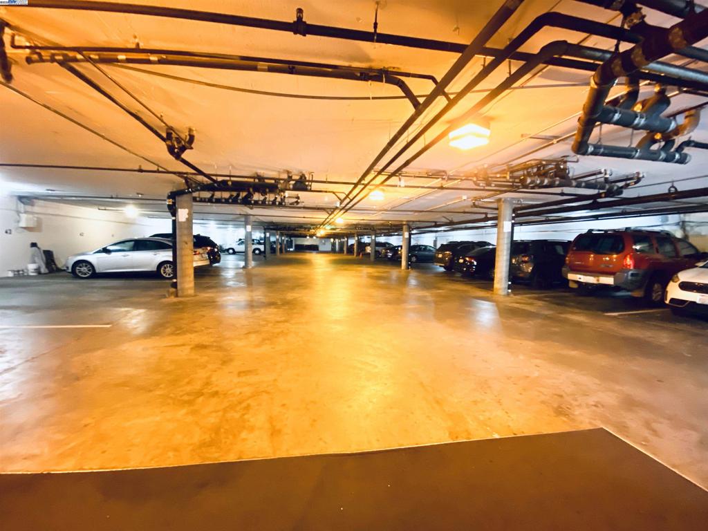 https://media.crmls.org/mediaz/5d636b55-232c-4074-a690-12b39f175b69.jpg?preset=X-Large