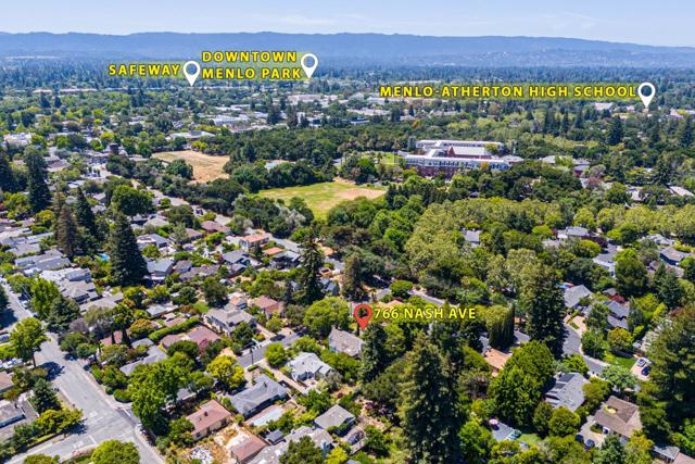766 Nash Avenue, Menlo Park CA: https://media.crmls.org/mediaz/5d63c24f-bce2-4ad9-b14e-7a75dfb605d0.jpg