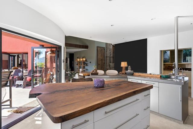 Detail Gallery Image 19 of 75 For 2893 Paseo Del Sol, Escondido,  CA 92025 - 4 Beds | 3 Baths